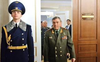 Chief ng General Staff Valery Gerasimov sa hybrid warfare
