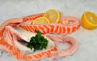 How to quickly salt salmon bellies at home